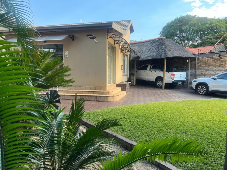 4 Bedroom Property for Sale in Protea Park North West